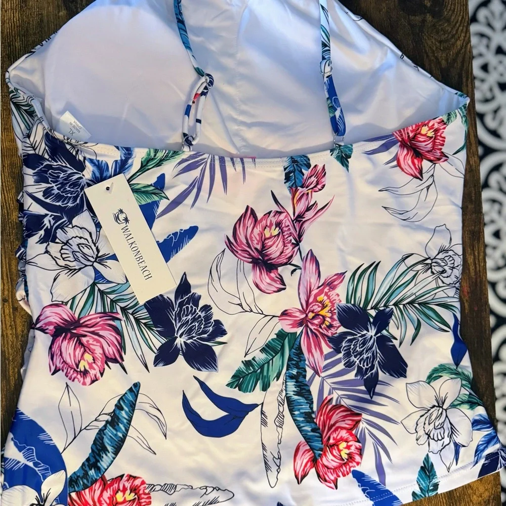 Floral Women's Swimsuit Top - Picture 4 of 5